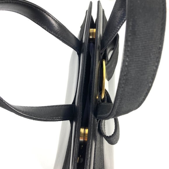 Vintage 1970s/80s Salvatore Ferragamo bow bag made of glove hand top leather - Picture 7 of 10